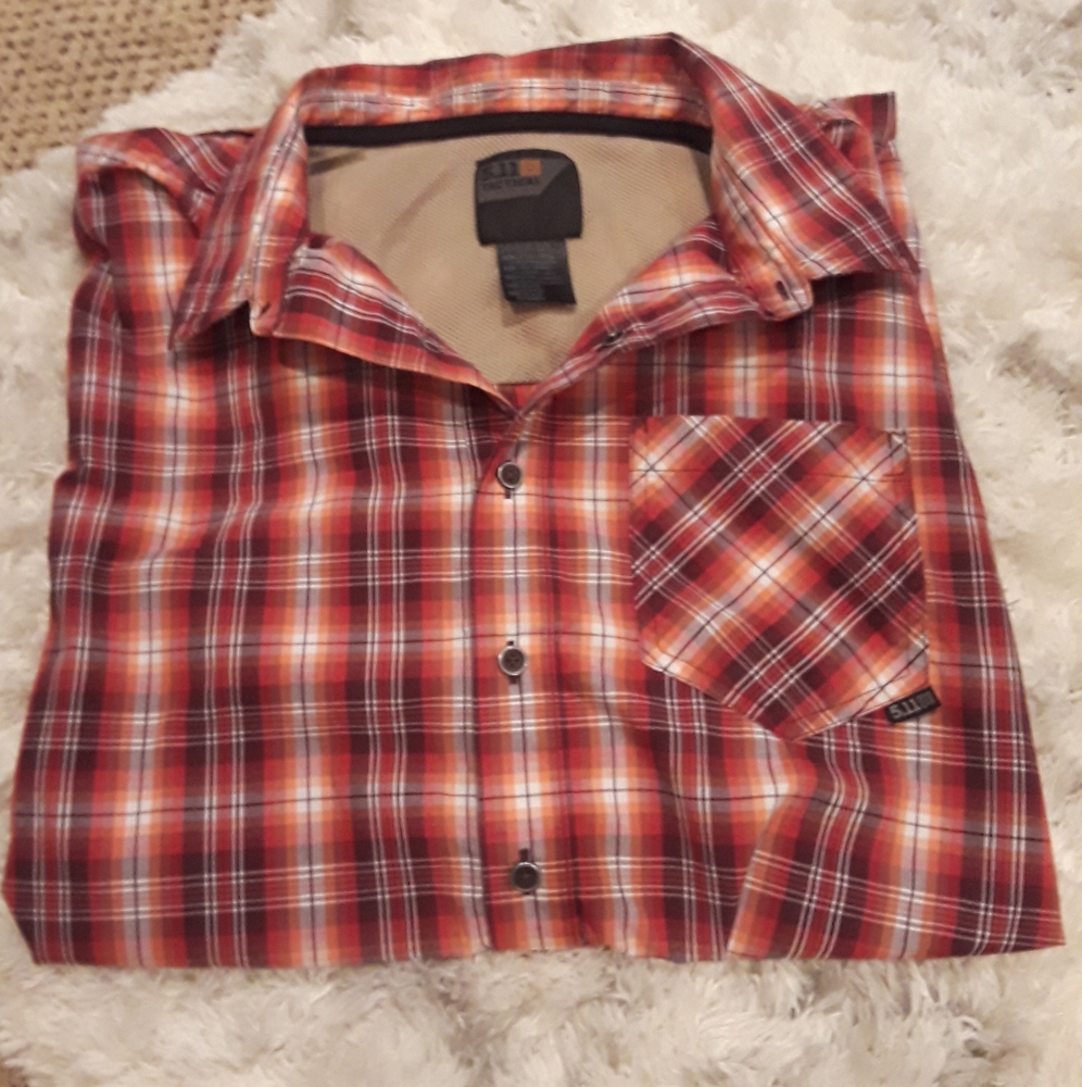 NWOT 5.11 Tactical Button Up Shirt